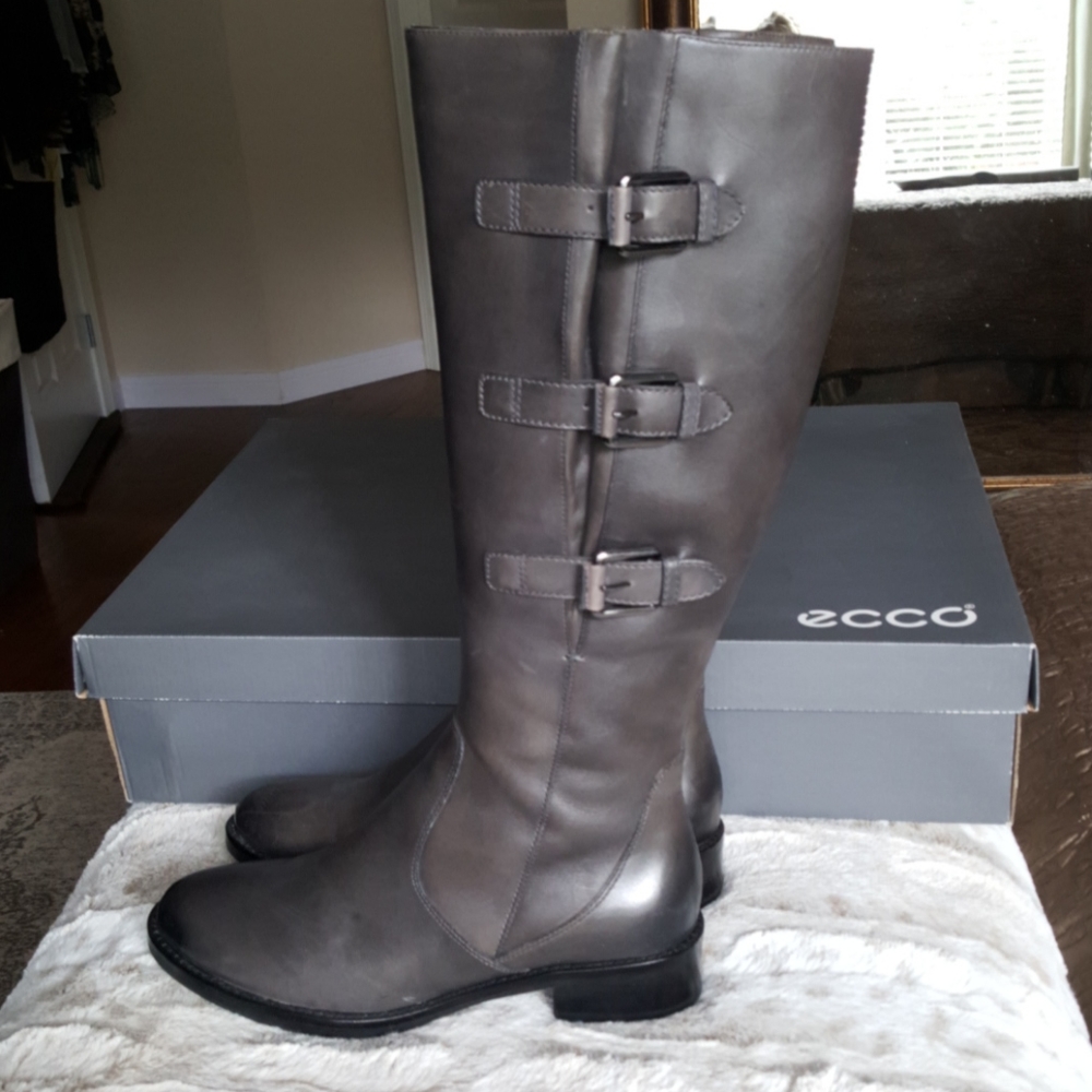 Ecco boots
